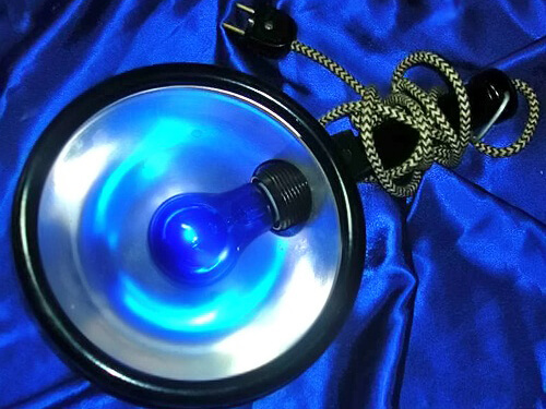 Применение физиотерапии в лечении отита: процедура «Синяя лампа»