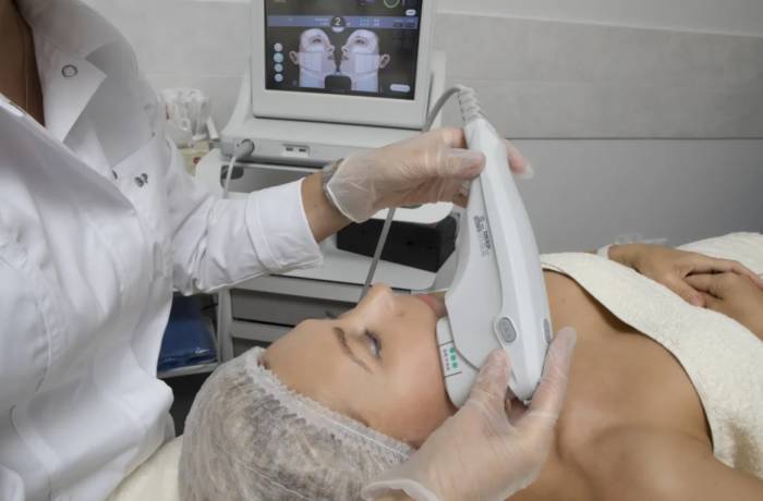 Процедуры по разглаживанию морщин: 5 лучших видов салонных процедур