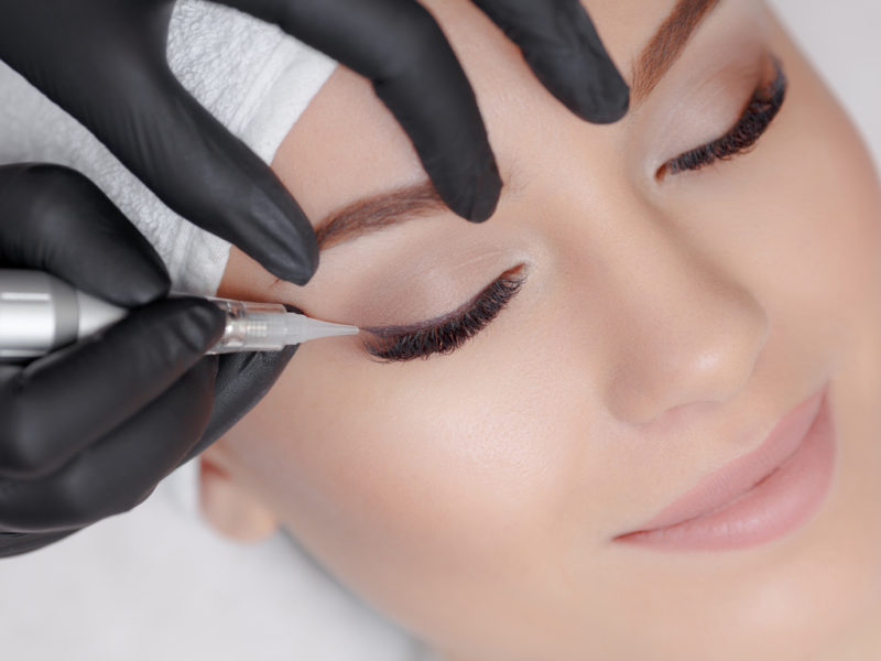 Татуаж стрелок на глазах с растушевкой: что такое и как делают